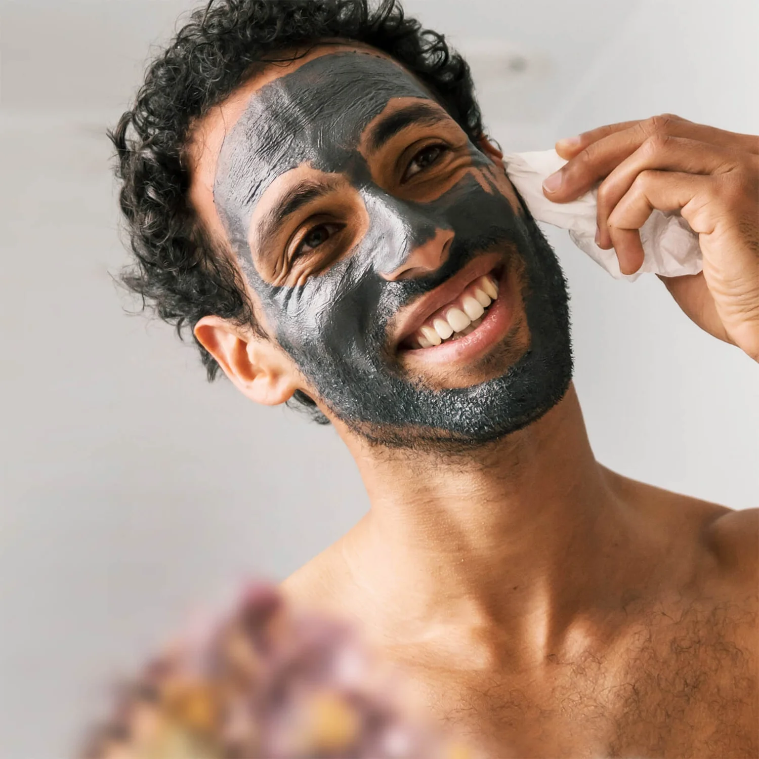 Dr. Brandt Magnetight Age-Defier Skin Recharging Magnet Mask 90g 2 Dr. Brandt Magnetight Age-Defier Skin Recharging Magnet Mask 90g - Image 2