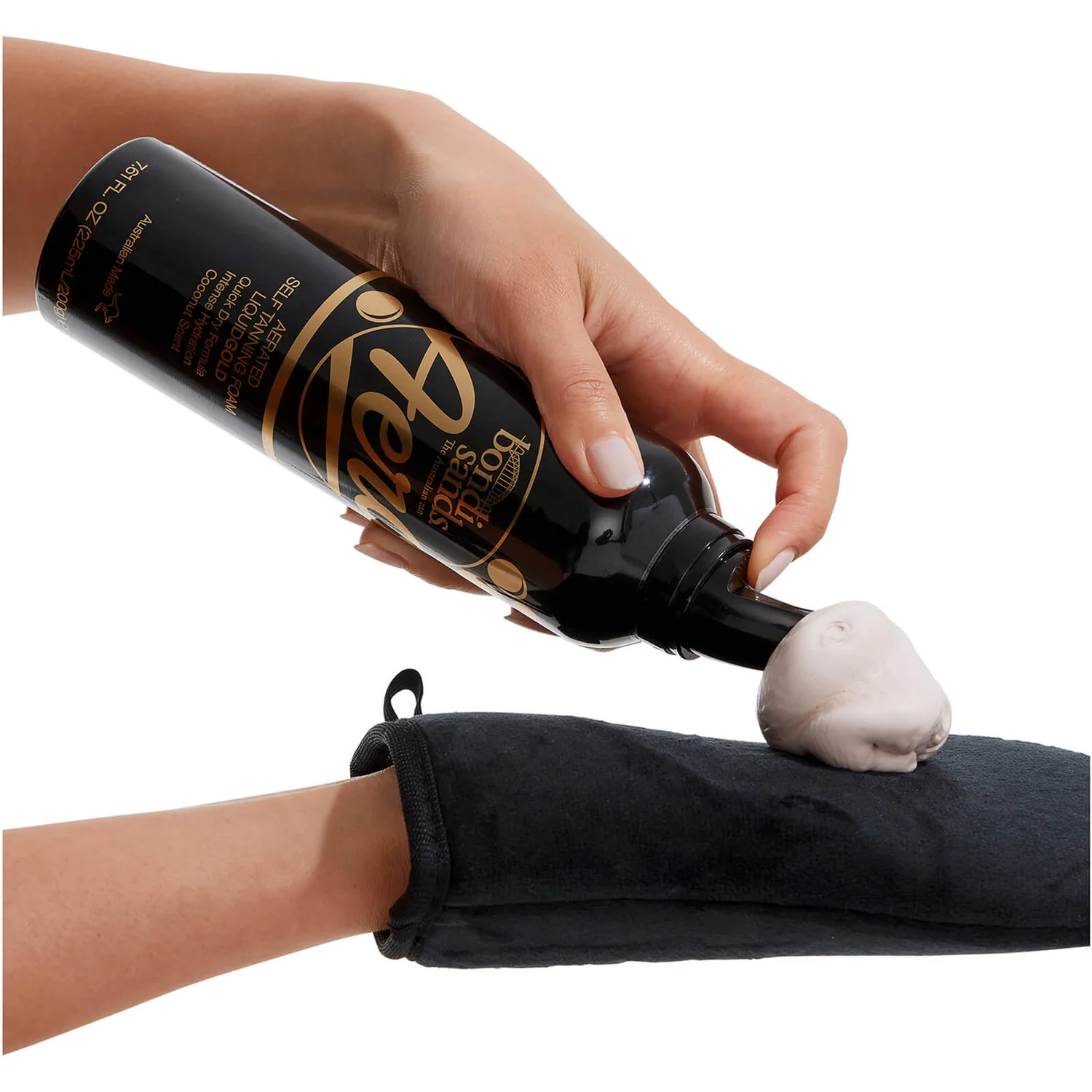 Bondi Sands Aero Self Tanning Foam - Liquid Gold 225ml 4 Bondi Sands Aero Self Tanning Foam - Liquid Gold 225ml - Image 4